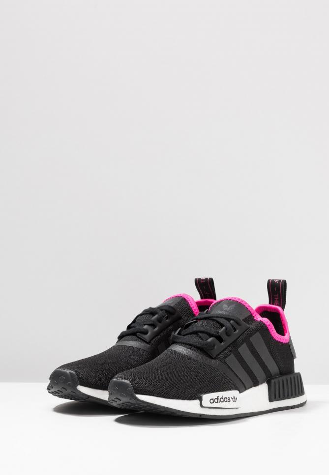Sneakers | NMD_R1 Core Black/Shock Pink | adidas Originals Donna/Uomo