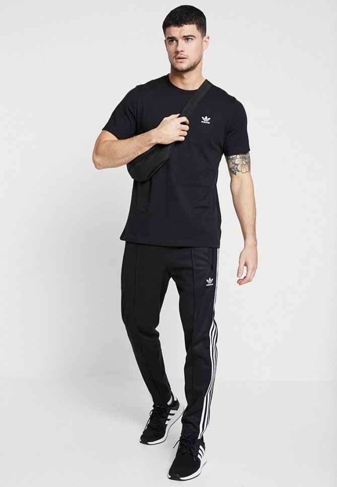 T-shirt & Polo | ESSENTIAL Black | adidas Originals Uomo
